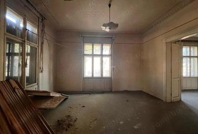 Timisoara, Vila Istorica Cu Teren Generos De 802 Mp. Zona Balcescu-Elisabetin - 2