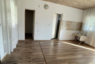 Casă cu 2 camere în Vultureni - 5