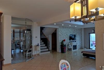 Casa / vila Craiovei , complet mobilata / utilata , finisaje moderne ! - 43