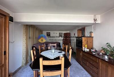 Casa cu priveliste spectaculoasa spre munte - Piatra Neamt - 11