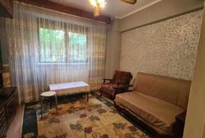 De vanzare Apartament 3 camere Micro 16 et 1 - 5