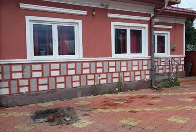 Casă în Crețești - 1