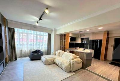 Apartament cu 4 camere semidecomandat, mobilat în Central - 3