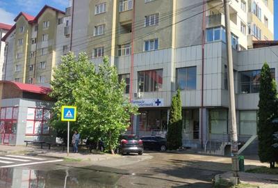 Spațiu comercial, de 67 mp, în Central - 1