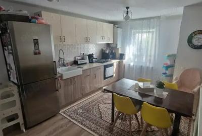 Apartament cu 3 camere