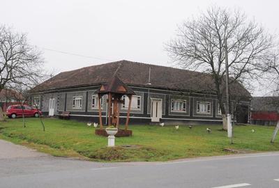 Vand casa in Almas, judetul Arad - 1