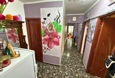 Apartament 3 camere decomandat ( balcon si două pivnițe) - 7