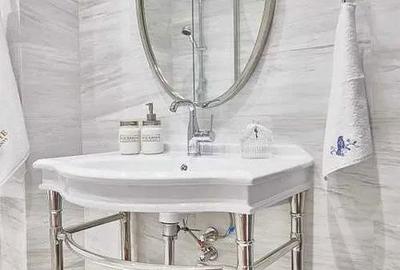 Apartament cu 3 camere în Central - 2