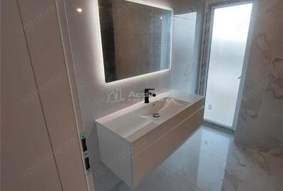 Casă cu Teren 235 Mp în Cetate