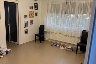 Apartament cu 2 camere nedecomandat, mobilat în Malu Roșu - 1