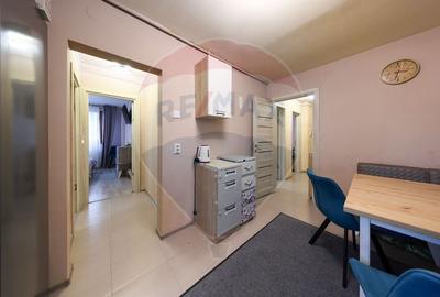 Apartament cu 3 camere de vanzare in zona Vlahuta - 11