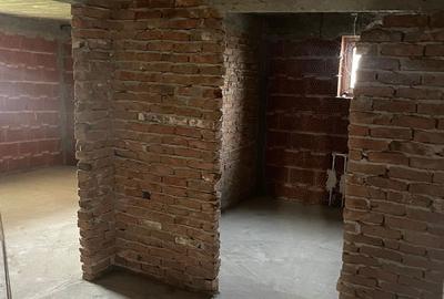 Casă cu 4 camere cu Teren 750 Mp în Nanov - 9
