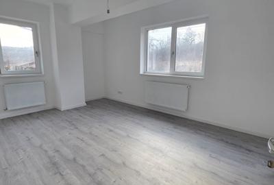 Apartament cu 3 camere decomandat în Frumoasa - 6