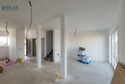 Casa luminoasa, rafinata! 5 camere, P+E+M, 3 bai, curte, parcare, panorama! - 4