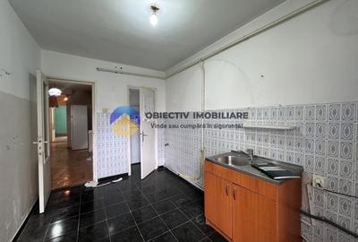 Apartament de vanzare 3 camere- pretabil pentru spatiu comercial - 10