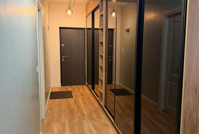 Apartament cu 3 camere decomandat în Rediu