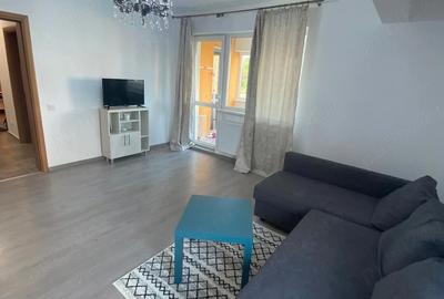 Apartament cu 2 camere decomandat în Apărătorii Patriei - 1