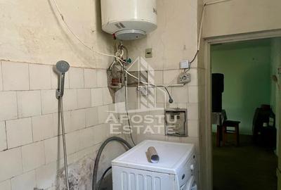 Casa 4 camere, anexe, teren generos zona Aradul Nou Cl. Timisorii - 22