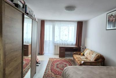 Apartament cu 2 camere circular, mobilat în Cornișa