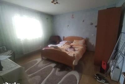 Casă cu 6 camere cu Teren 350 Mp în Miroslava - 2