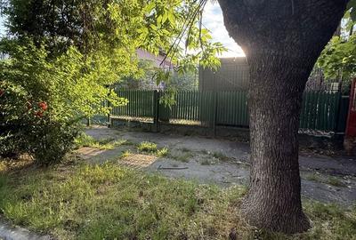 Casă în 23 August - 2