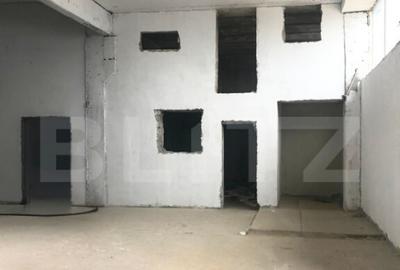 Spațiu comercial, de 1,250 mp, în Central - 10