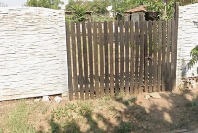 Casă cu Teren 1500 Mp în Comanca - 1