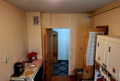 2 camere Tudor, Decomandat/ Centrală , finisaje clasice/ NEGOCIABIL ! - 8