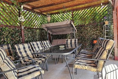 Casă cu 5 camere cu Teren 496 Mp în Central - 13
