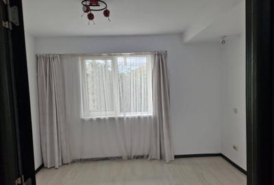 Apartament cu 3 camere decomandat în Titan - 7