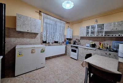 Apartament cu 2 camere decomandat, mobilat în Florești - 1