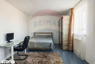 Casă cu 8 camere cu Teren 946 Mp în Central - 4