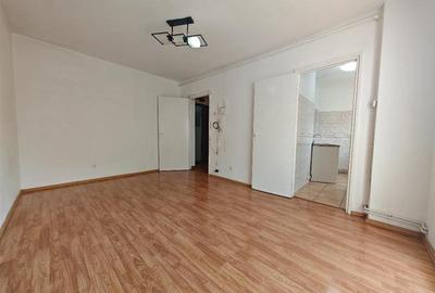 Garsonieră decomandată în Astra - 11