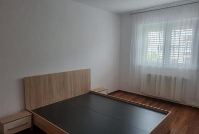 Apartament cu trei camere B-dul Unirii - 13
