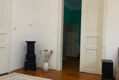 Apartament cu 3 camere semidecomandat în Bălcescu