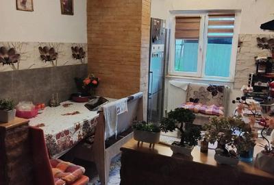 Apartament cu 3 camere decomandat în Aghireșu - 2