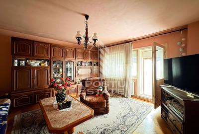 Apartament cu 3 camere decomandat, mobilat în Freidorf - 11