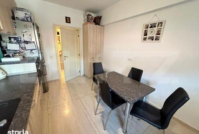 Apartament cu 4 camere decomandat în 9 Mai - 10