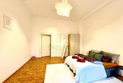 Apartament elegant in Palatul Loffler, vedere in Piata Victo - 2