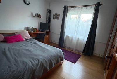 Casă individuală cu 3 camere cu Canalizare în Central - 13