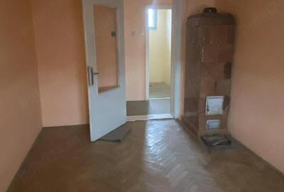 Casă cu 2 camere cu Teren 500 Mp în Mocrea - 4