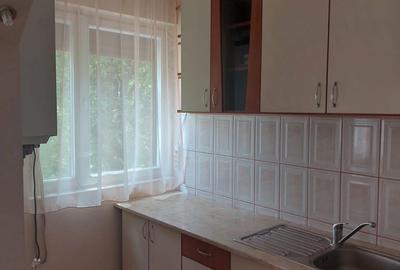 Apartament cu 3 camere semidecomandat în Central - 3