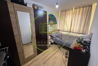 Apartament cu 3 camere semidecomandat, mobilat în Craiovița Nouă - 3