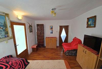 Casă cu 4 camere cu Canalizare în Central - 13