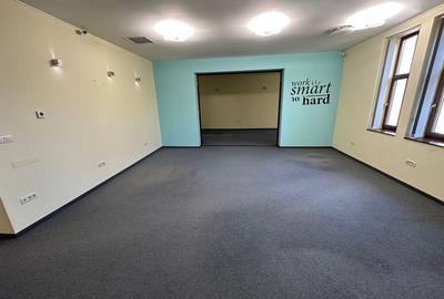 Birou, de 201 mp, în Central - 4