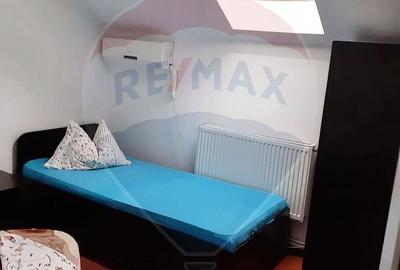 Casă cu 8 camere cu Teren 192 Mp în Siloz - 7