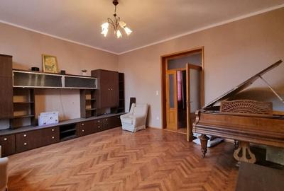 Apartament 3 camere zona centrala etaj - 6