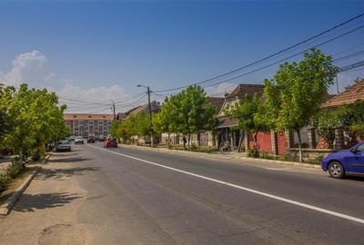 Casă cu 8 camere cu Teren 500 Mp în Exterior Est - 13