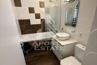 Apartament cu 3 camere, 2 bai,  decomandat,  etajul 2, zona Soarelui - 12