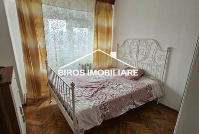 Apartament cu 2 camere decomandat în Rovine